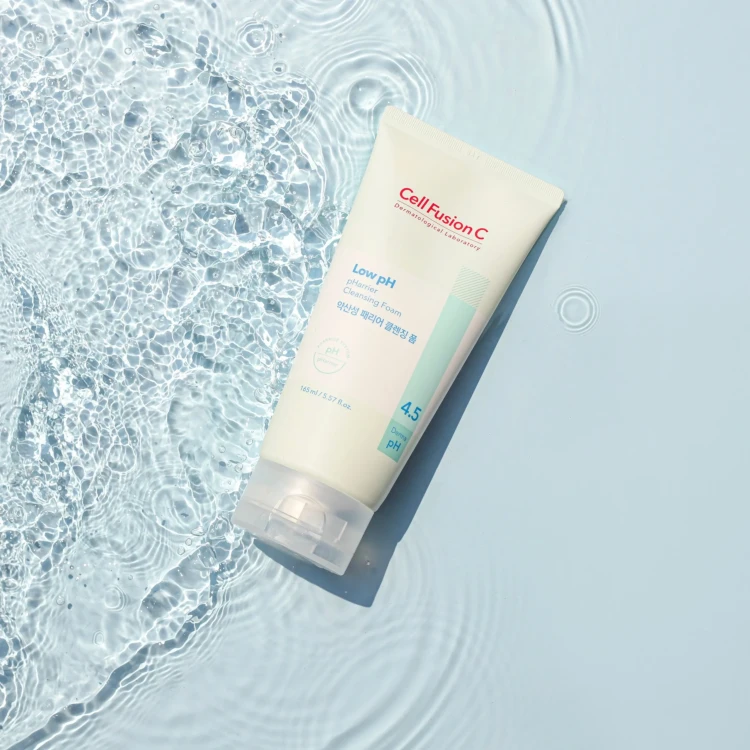 low-ph-cleanser-_11zon-scaled.webp