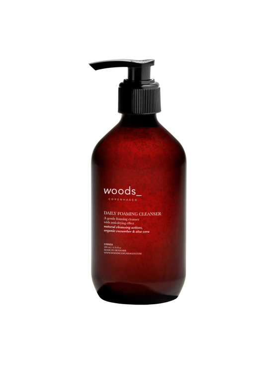 DAILY FOAMING CLEANSER NO BACKGROUND.png